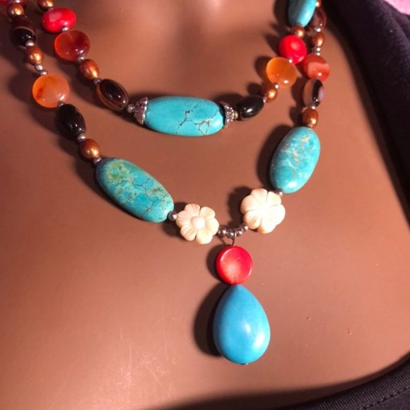 Beaded Necklace - Picture 2 of 3